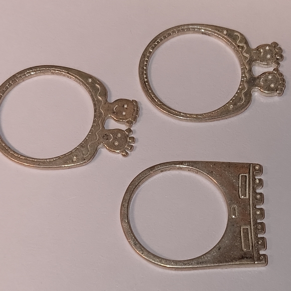 Source Unknown Jewelry - 8.8g Sterling Silver Set of Stacking Rings Castle Happy Sad People RARE Size 8